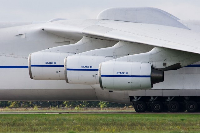 Antonov AN-225 world's largest transport aircraft-9