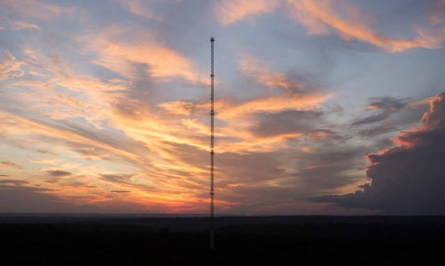 Discover This Gigantic Meteorological Tower Erected In Amazon Rainforest-8