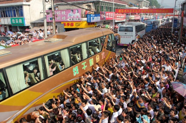 20 Mind Blowing Photos From Dreaded Chinese University Entrance Exam-1