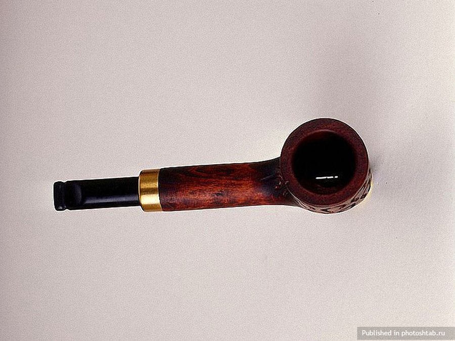 A pipe with a hidden miniature gun-39 Amazing Spy Gadgets From The Cold War Era-23