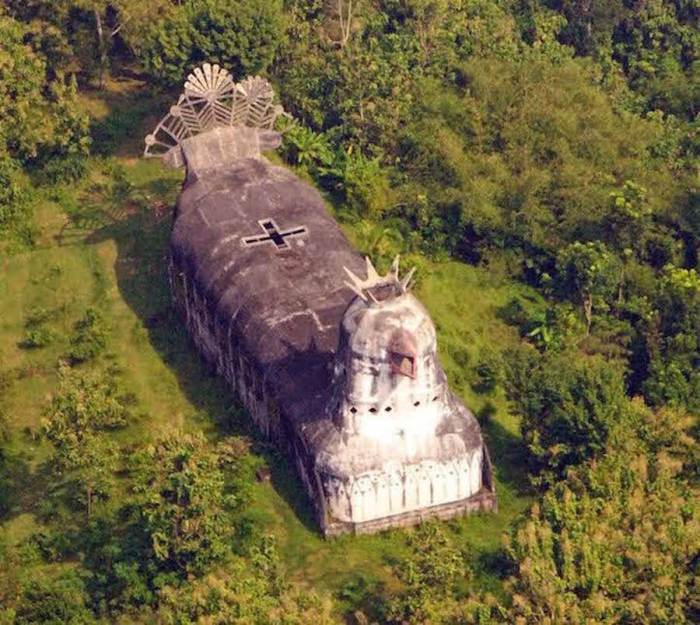 There Is An Abandoned Church In Indonesia That Looks Like A Huge Chicken -8