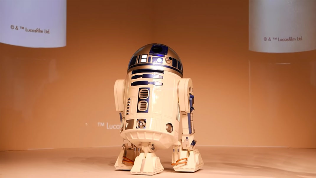 This Amazing R2-D2 Will Come To You And Provide Fresh Drinks-5