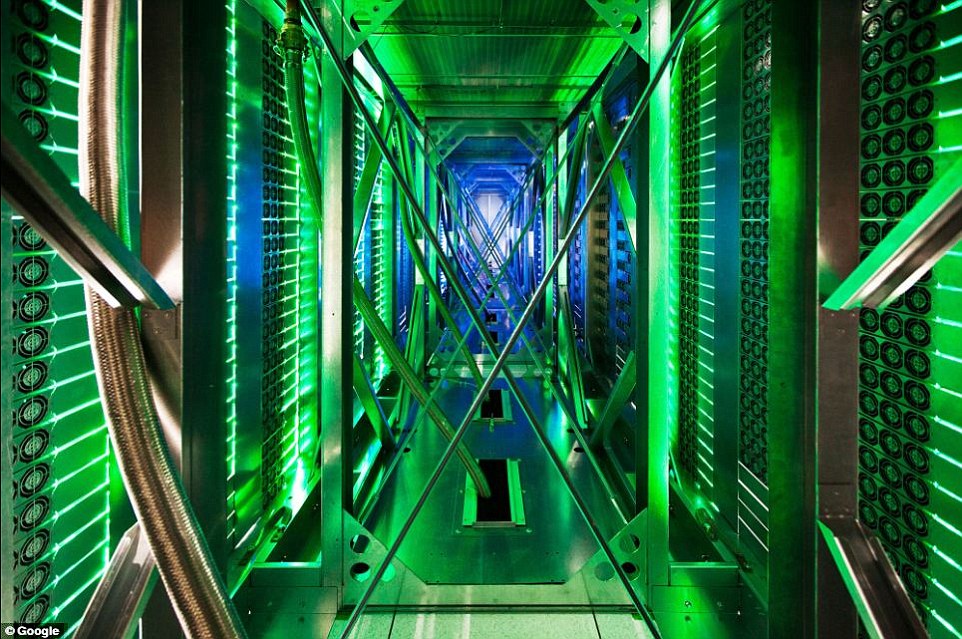 Google Gives A Rare Glimpse Into Its Gigantic Network Infrasture Used To Provide Its Various Services-3