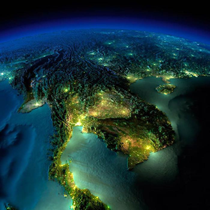 NASA-releases-stunning-photographs-of-Earth-From-Space11