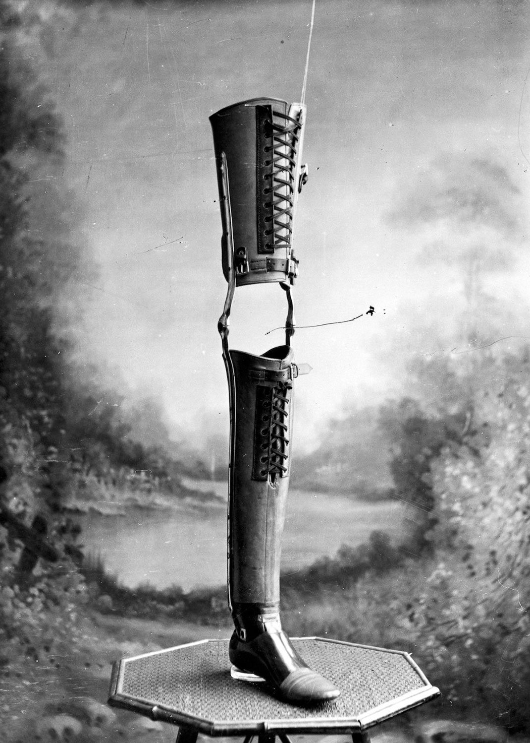 These Ingenious prostheses From 19th century helped 15,000 People Regain Mobility-5