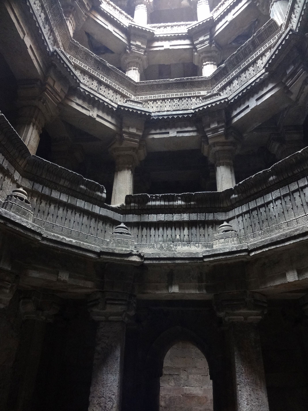 Admire These 2000 Year Old Somptous Buildings In India Destined To Disappear-23