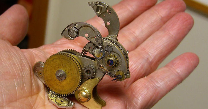 Amazing Life Like Sculptures Made From The Old Watch Parts-2
