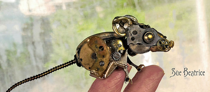 Amazing Life Like Sculptures Made From The Old Watch Parts-6