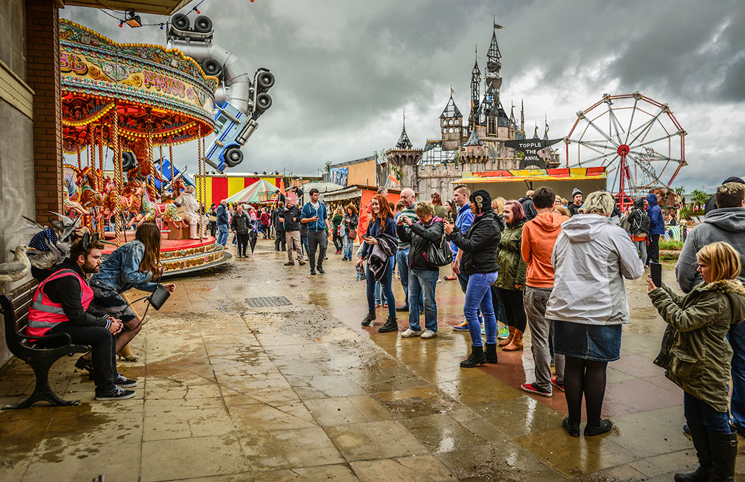 Dismaland A Dreadful Park That Mocks The Decadence Of Our Society