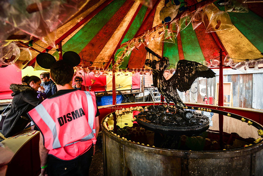 Dismaland- A Disneyland Like Park That Mocks The Decadence Of Our Society-8
