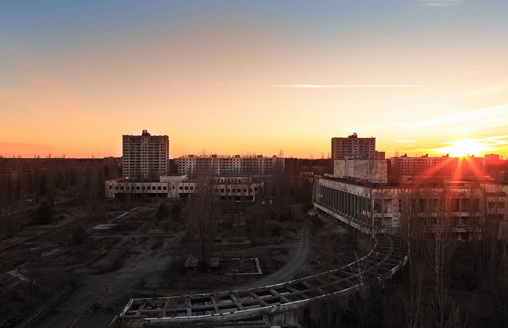 Enter The Scary Ruins Of Pripyat, Ghost Town 3 kilometers From Chernobyl-