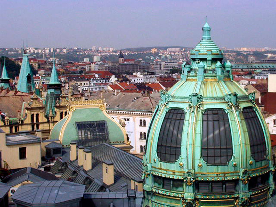 Wander The Colorful Streets Of Prague And Admire Its Wonderful Architecture-16