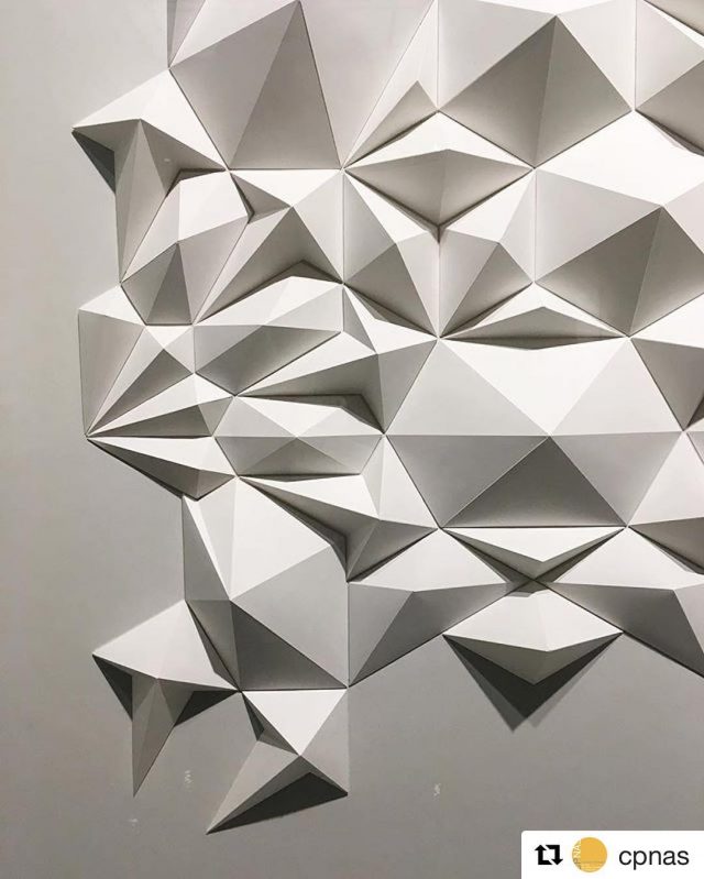 Matthew Produces Ultra Detailed Sculptures From Simple Pieces Of Paper 11
