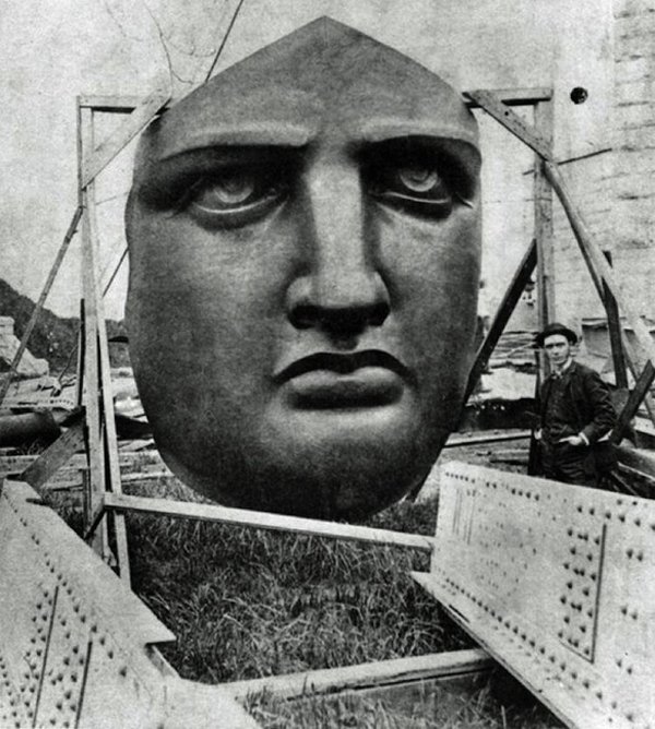 Top 30 Rare Photos Of Construction Of Major Historical Monuments (Photo Gallery)