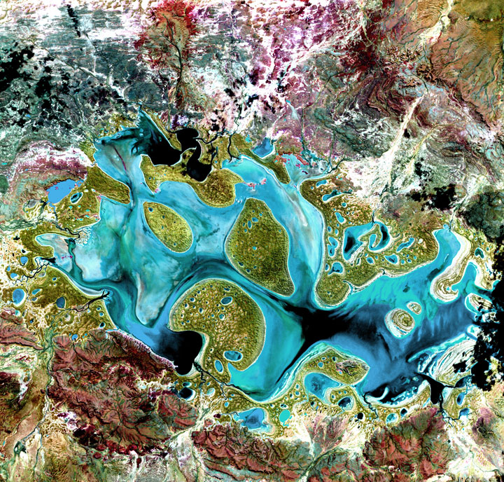 Top 55 Breathtaking Earth Landscapes As Seen From Space (Photo Gallery)