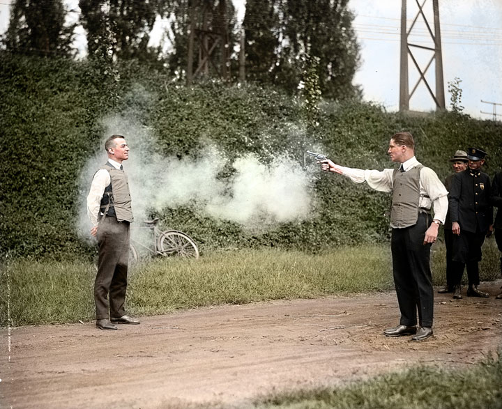 18 Historical Photographs Colorized To Make You Relive The Moments Of The Past