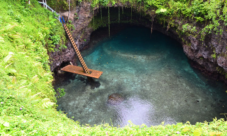 The Stunningly Beautiful Natural Pool of Lotofaga – Wow 