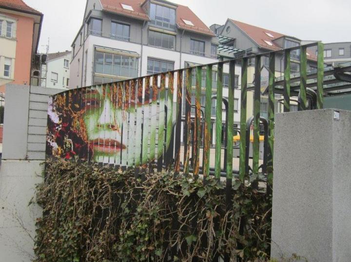 Amazing Hidden Railing Street Art In The Urban Landscape Of Germany ...