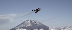 A Passionate Of Jetpack Flies Over Mount Fuji Using His Own Built Jetpack-3