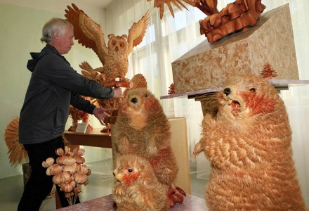 Amazing Lifelike Wooden Sculptures Made By russian sergei-2