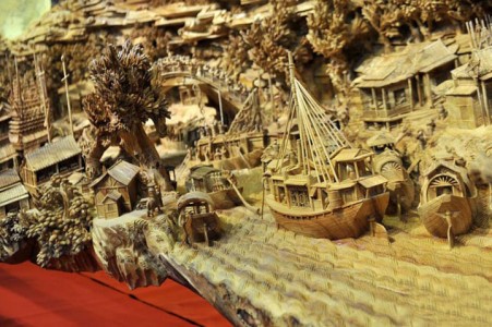 An Artist Makes World's Most Spectacular And Longest Wooden Sculpture-5