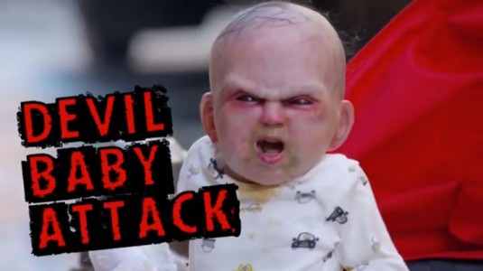 Devil Due-An Abominable Baby Terrorizes The Passers-by In The Streets Of New York-1