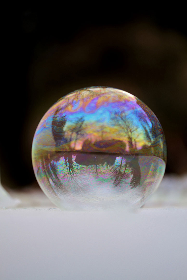 Soap Bubbles Crystallize Into Wonderful Shapes In The Cold Winter-