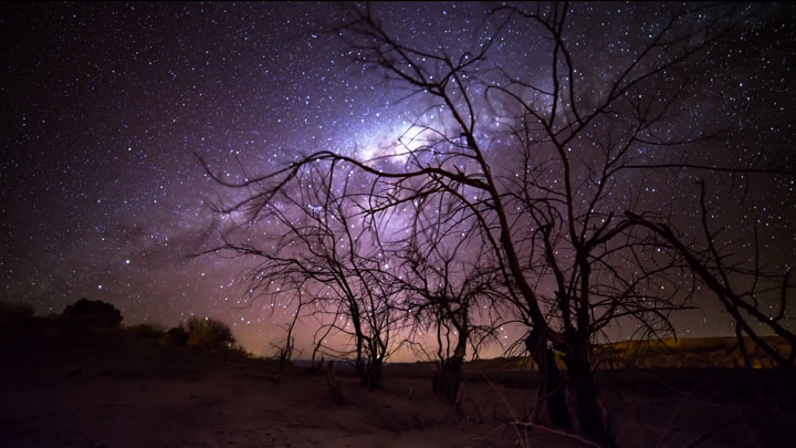 The Starry Sky Of The Atacama Desert Reveals Its Splendor (Video)