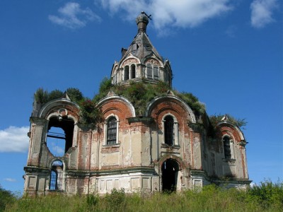 Abandoned churches around the world-4