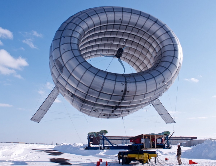 Balloon Mounted Turbine Not Only Produces Electricity But Also Provides Internet