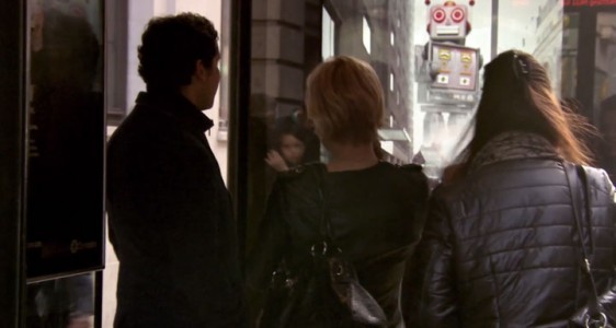 Incredible Bus Stop Shelters Uses Augmented Reality To Stun The Passengers (Video)-2