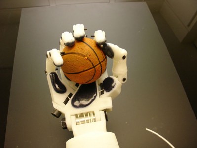 Inmoov: The First Humanoid Robot That You Can Print At Home Using 3D Printer-1