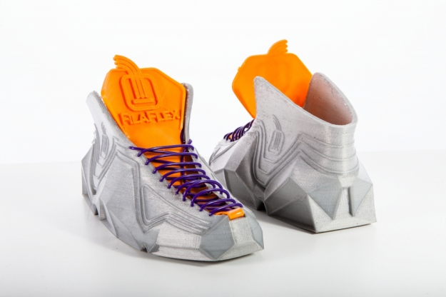 Sneakerbot-A Flexible Pair of Sneakers Made Using 3D Printing Can Even Fit In Your Pocket-1
