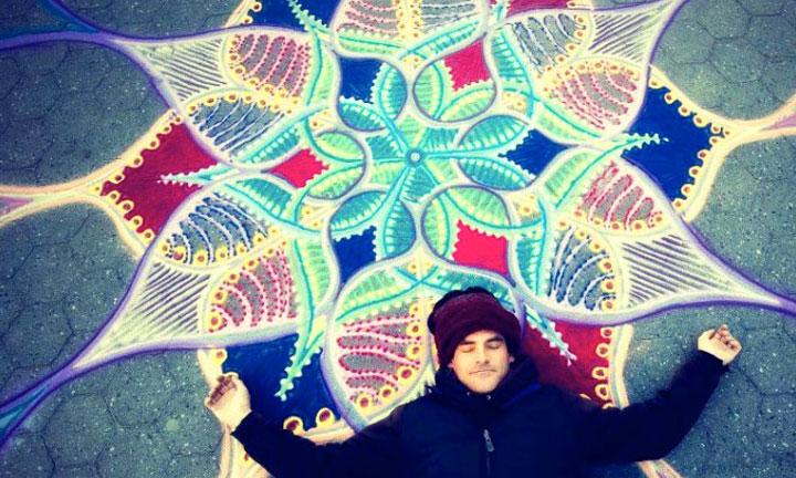 A Street Artist Makes A Series Of Mesmerizing Drawings Using Colored Sand (Photo Gallery)