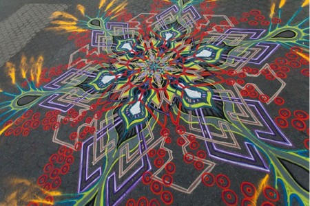 A Street Artist Makes A Series Of Mesmerizing Drawings Using Colored Sand-9