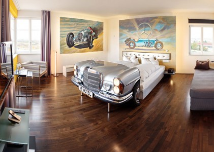 V8 Hotel-A Hotel Dedicated To Automobiles Lets You Sleep In The Most Comfortable Cars (Photo Gallery)-15