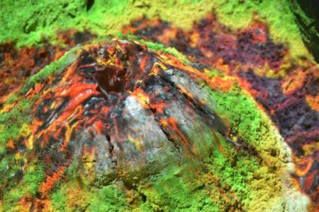 Augmented Reality Transforms A Sandbox Into Landscapes of Rivers And Volcanic Eruptions (Video)-3