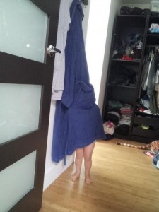 Top 20 Children Playing Hide and Seek Really Badly -8