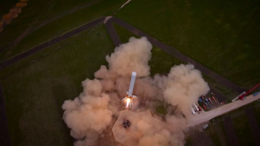 Watch The Spectacular Takeoff And Landing Of A Rocket As Filmed By A Drone (Video)-