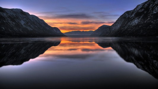 Årdal Fjord -Norway-Stunning Photographs Reveal The Astounding Beauty Of our planet-11