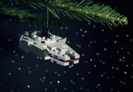 A LEGO Passionate Reproduces Amazing Models Of Everyday Objects-2
