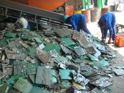 Company BlueOak Turns Your Electronic Waste Into solid gold-1