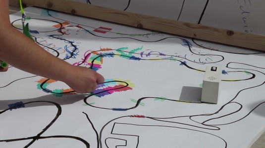 Colour Chaser: A Robot That Creates A Melody From Your Drawing-5