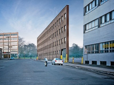Discover How Our Streets Would Look Like With Buildings Only Having Facades-4