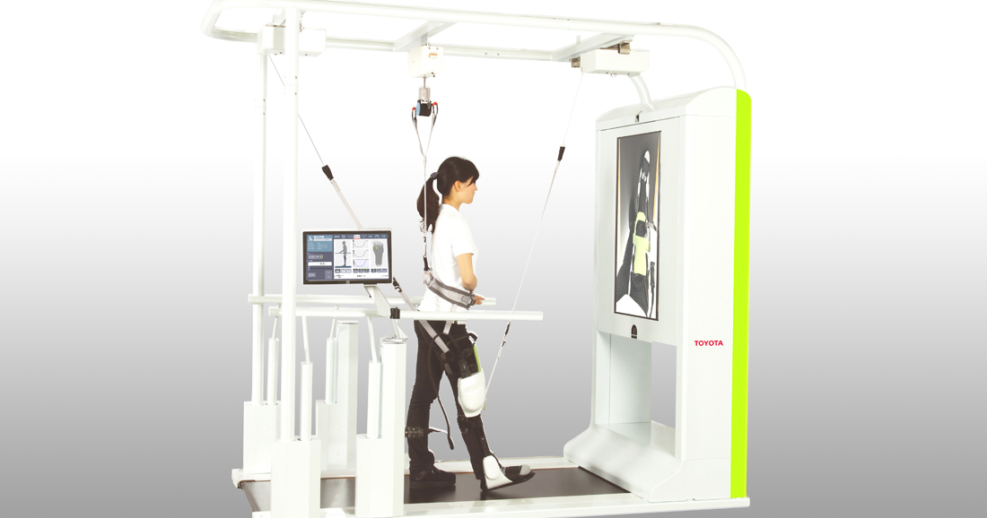 Toyota Robots Assist Paralyzed Patients In The Rehabilitation Of Their Legs