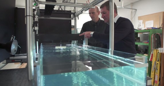 Groundbreaking-Scientists Manipulate Water Waves To Move Objects On A Desired Path-2