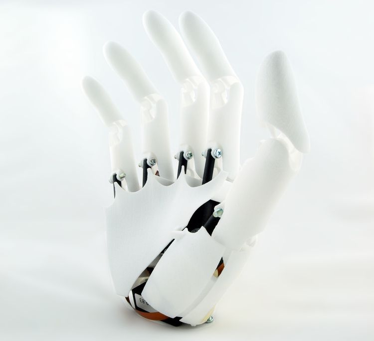 A Bionic Hand At Dirt Cheap Price Thanks To 3D printing-