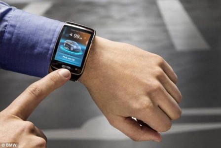 BMW's Innovative Technology Will Enable Driver To park His Car Using His Watch-