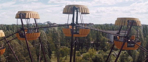 Scary Drone Video Captures Ruins of Ghost Town Of Chernobyl-4