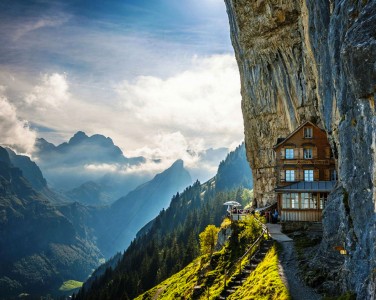 22 Sublime And Unusual Hotels That Will Make You Dreaming-9